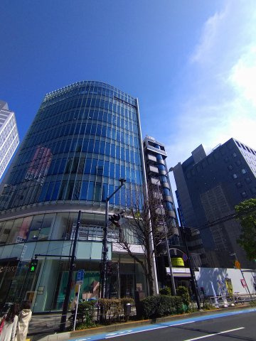 青山丸竹ビルの外観