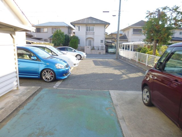 サンフォリアの駐車場