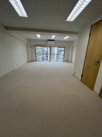 第一原嶋ビルの内装