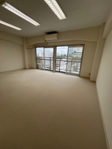 第一原嶋ビルの内装