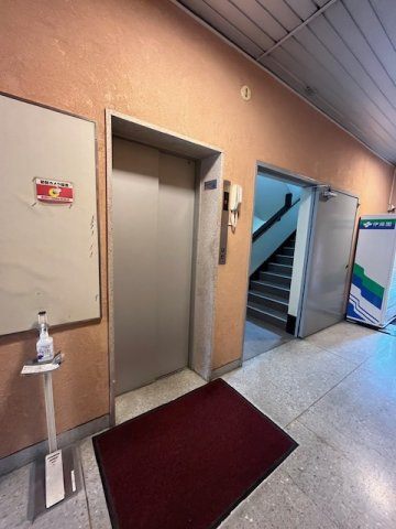 第一原嶋ビルのロビー