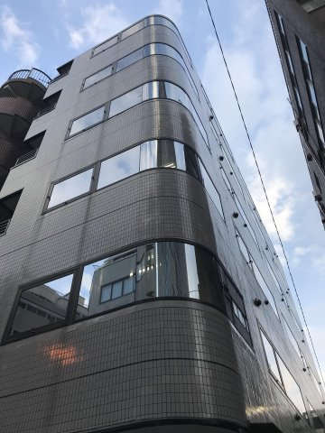 アーク神保町ビルの外観