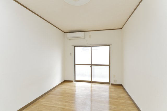 サン・クレストの洋室