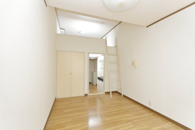 サン・クレストの洋室