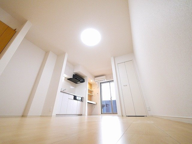 パレ・ソールの居間・リビング|ゆとりのあるリビングで新生活をいかがでしょうか