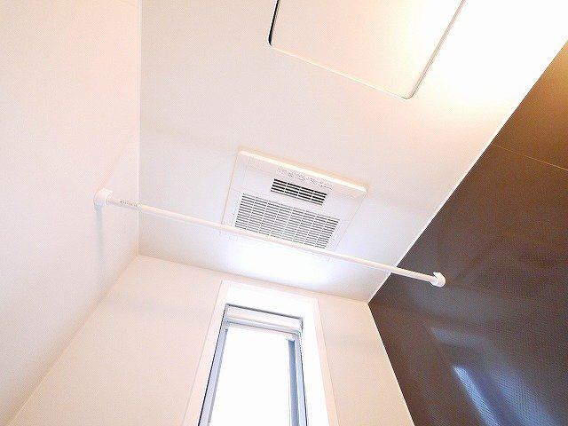 パレ・ソールの設備|浴室乾燥機と窓付きなので室内を快適に保てます