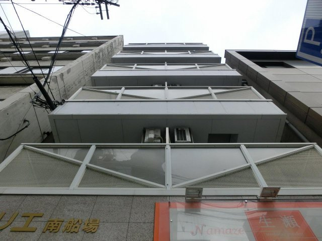 プリエ南船場の外観