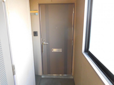 【玄関】 | 千里ハウジングSHⅡ（旧杉江ビル）