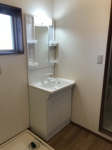 ニューライフ野々山の独立洗面台|洗髪洗面化粧台