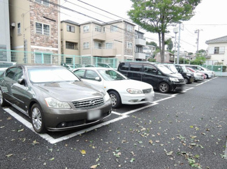 【駐車場】