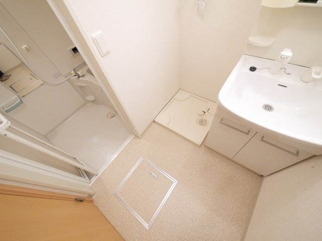 クレイドル奈良町の洗面所|広い洗面スペース