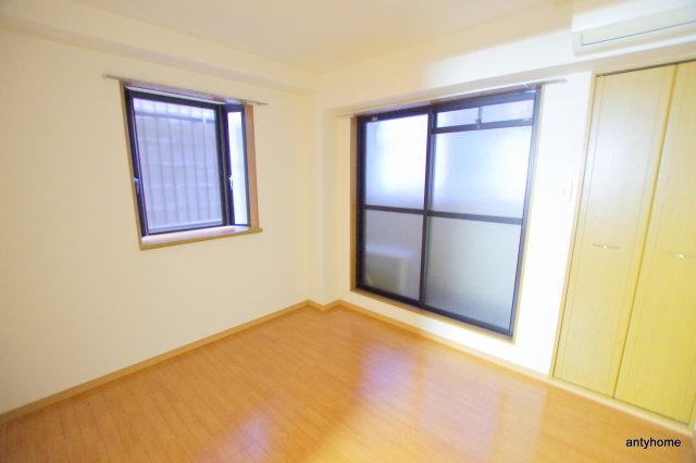 フローラルステージ同心町　仲介手数料無料の洋室