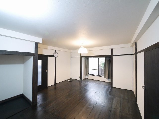 薬師堂町戸建ての内装|内装は落ち着いています