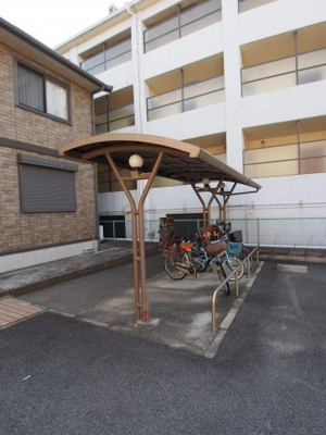 【その他共用部分】 | グリーンコート初芝A棟 | 駐輪場