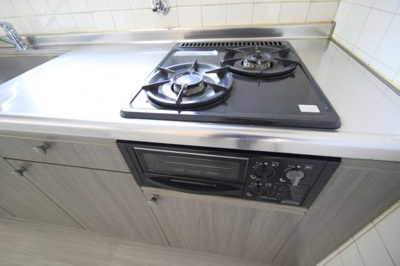 【キッチン】 | シャトー香芝 | コンパクトなキッチンで掃除もラクラク