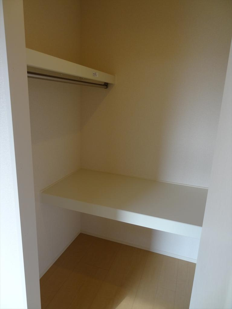 ローズの収納|ウォークインクローゼットで収納力有！