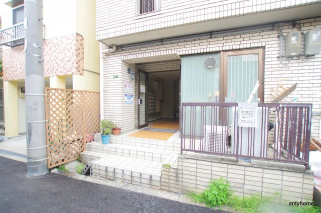 プラディオ長柄　仲介手数料無料のエントランス