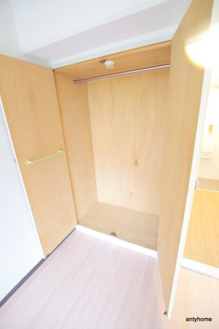 プラディオ長柄　仲介手数料無料の収納