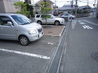 【駐車場】