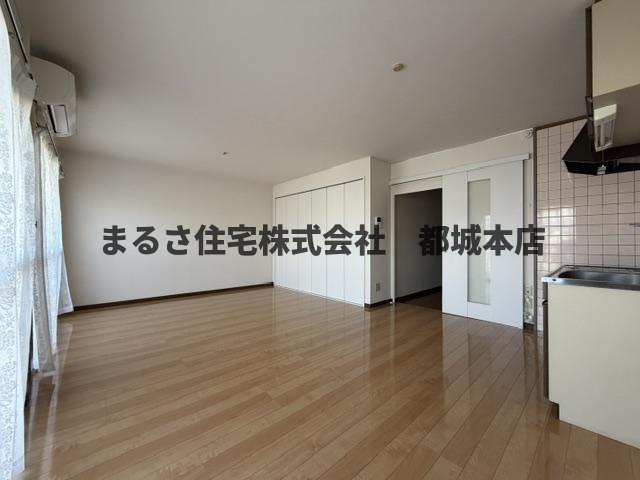 サンクリアマンション晴の居間・リビング