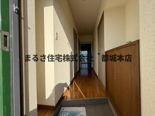 サンクリアマンション晴の玄関