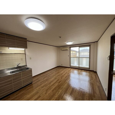 【キッチン】 | Ｓｕｒｐｌｕｓ　Ｔｗｏ　Ａｍａｎｏ | 使いやすい居間です