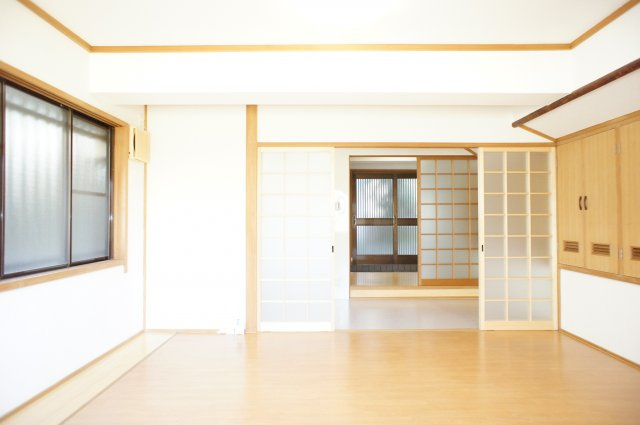 【居間・リビング】 | 豊中ローズハイツ