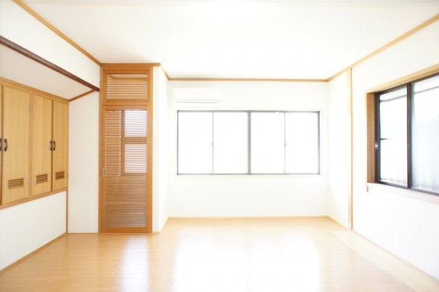 【居間・リビング】 | 豊中ローズハイツ