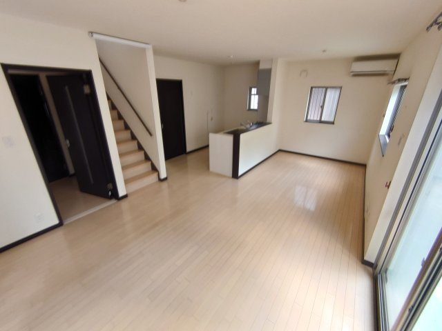 【居間・リビング】 | 名塩平成台戸建