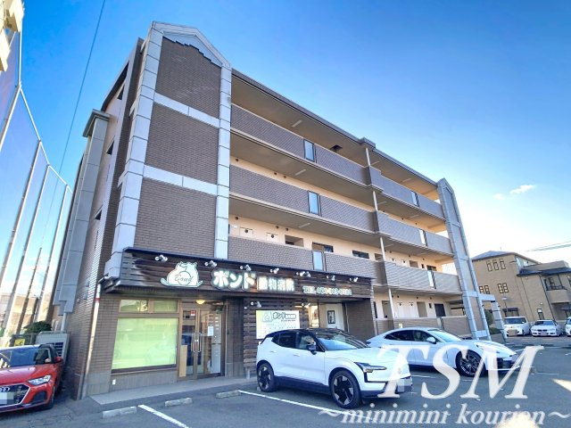 チェリーコートの外観