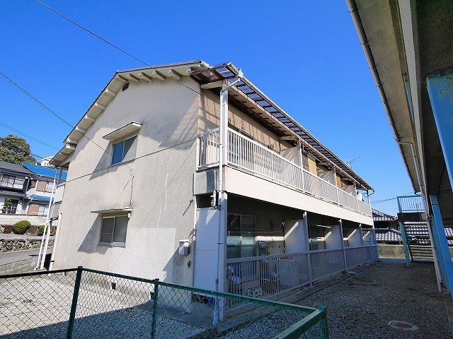 グリーンハウスAの外観