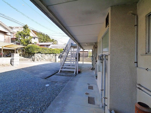 グリーンハウスAのエントランス