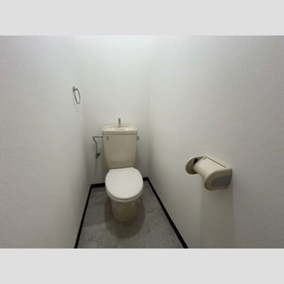 【トイレ】 | メゾンサルビア | 清潔感のあるトイレです