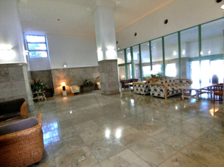 【エントランス】