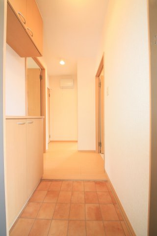 カーサ萌夢の玄関