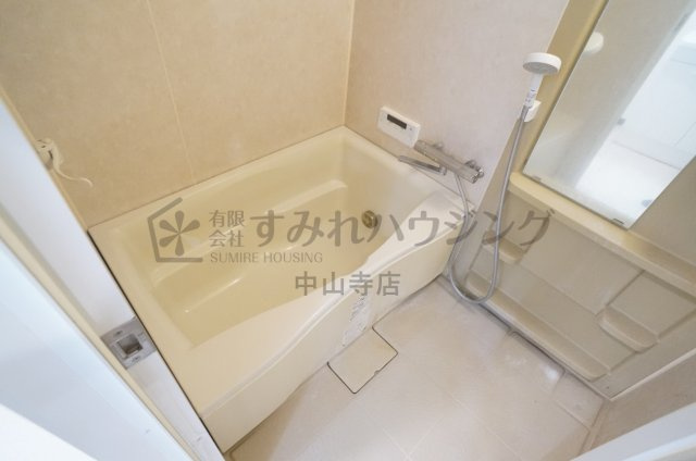 グランドール宝塚の浴室