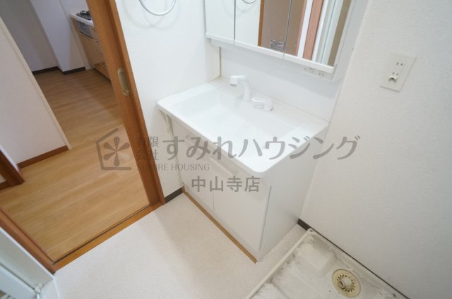 グランドール宝塚の洗面所