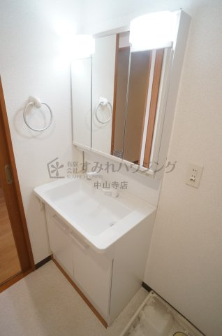 グランドール宝塚の洗面所