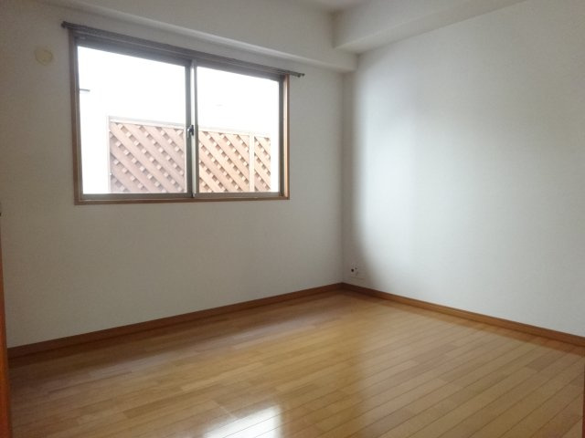 グランドール宝塚の寝室