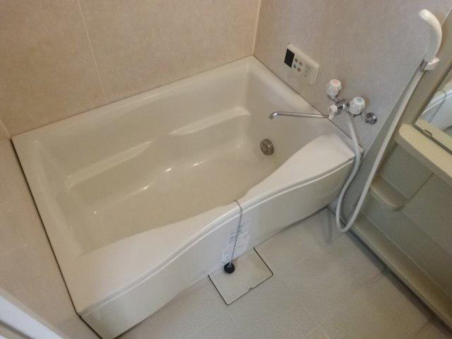 グランドール宝塚の浴室
