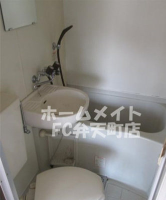 【洗面所】 | JPアパートメント港 | コンパクトで使いやすい洗面所