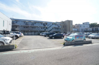 【駐車場】