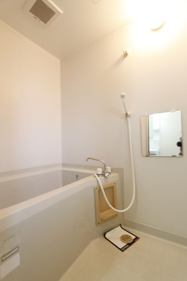 【浴室】 | ローレルⅡＡ | 日々の暮らしに欠かせないお風呂です