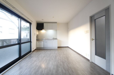 【居間・リビング】 | ローレルⅡＡ | おしゃれなリビングです