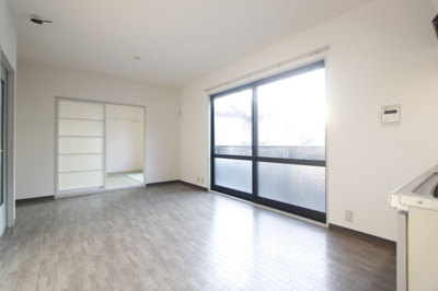 【居間・リビング】 | ローレルⅡＡ | おしゃれなリビングです