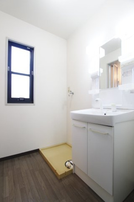 【洗面所】 | ローレルⅡＡ | 脱衣スペースもあります