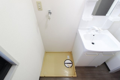 【洗面所】 | ローレルⅡＡ | 室内洗濯機置場です