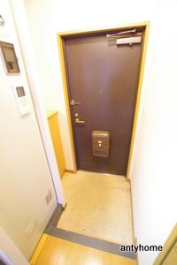 プレサンス梅田フロンティア　仲介手数料無料の玄関