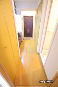 プレサンス梅田フロンティア　仲介手数料無料の玄関