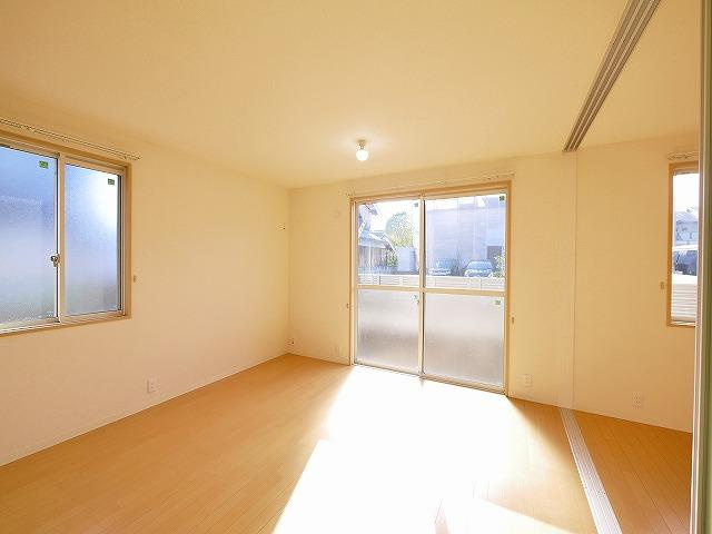 グレイスコートＤ・Ｅ・Ｆの居間・リビング|使いやすいリビングです